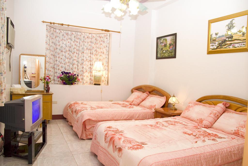 Yilan Xiang Feng Homestay Wujie Habitación foto